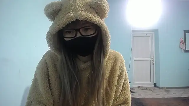 elllaaxx online show from 01.31.25