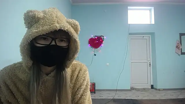 elllaaxx online show from 02.12.25