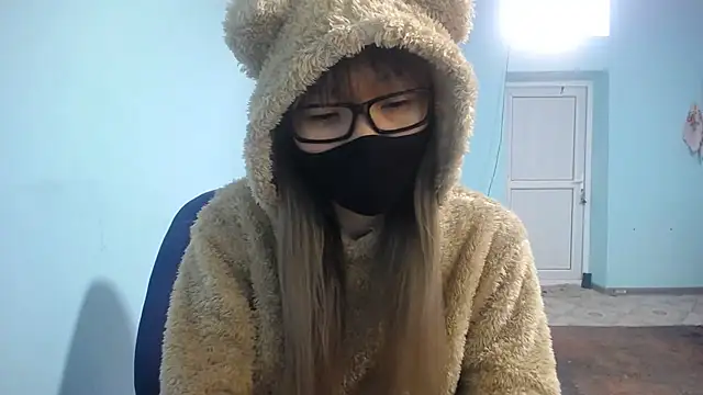 elllaaxx online show from 02.25.25