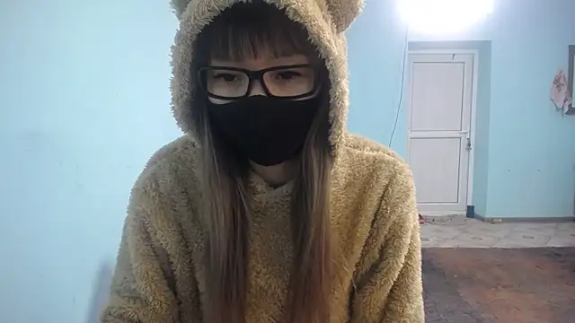 elllaaxx online show from 03.02.25