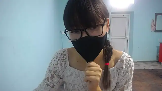 elllaaxx online show from 10.20.25