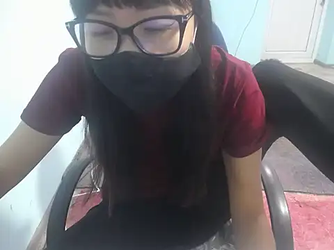 elllaaxx online show from 05.02.26