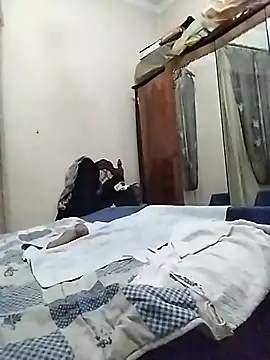 Lucia8600 online show from 11.12.25