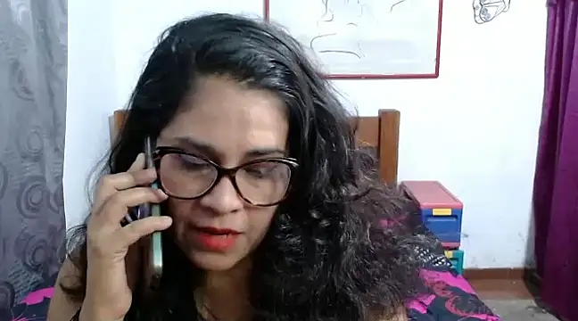 Snapshot of Mistresskloe01 chatting on 12.05.24 Mistresskloe01 online show from 12.05.24