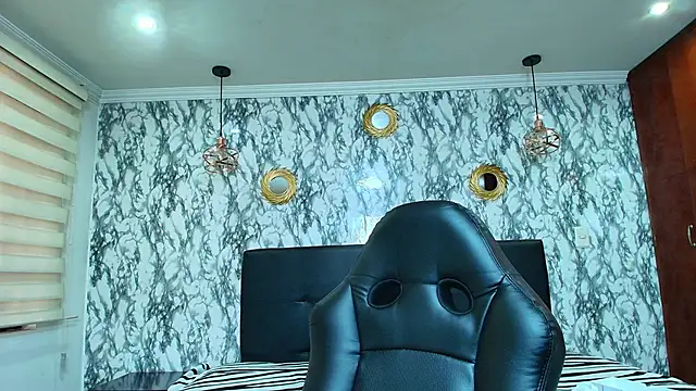 Naughty Kittenm online show from 02.22.25