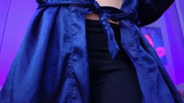 Snapshot of Julieta_Russell chatting on 02.01.25 Julieta Russell online show from 02.01.25