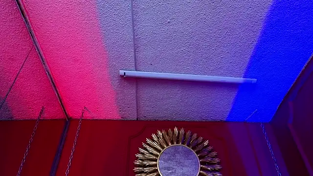 Snapshot of Julieta_Russell chatting on 09.20.25 Julieta Russell online show from 09.20.25