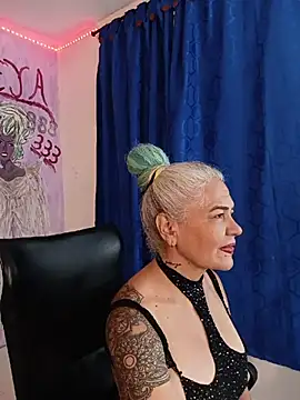freyadevil333 online show from 05.15.26