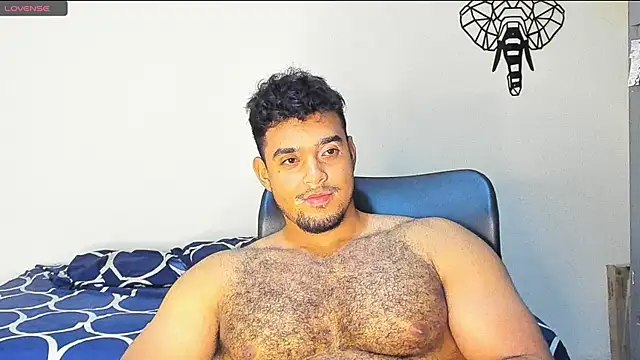 Snapshot of Big_furry_bear13 chatting on 12.19.24 Big furry bear13 online show from 12.19.24