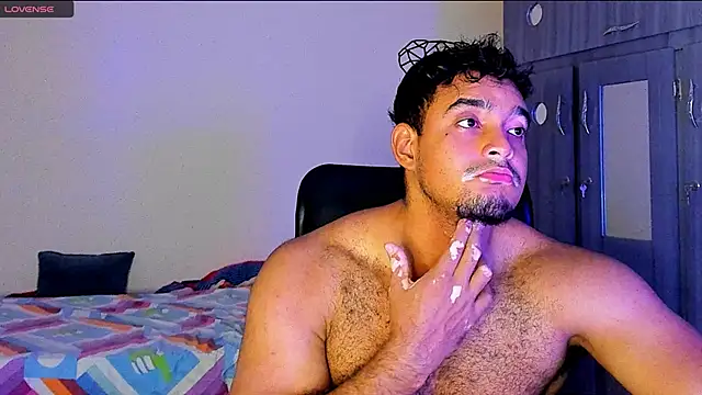 Snapshot of Big_furry_bear13 chatting on 01.24.25 Big furry bear13 online show from 01.24.25