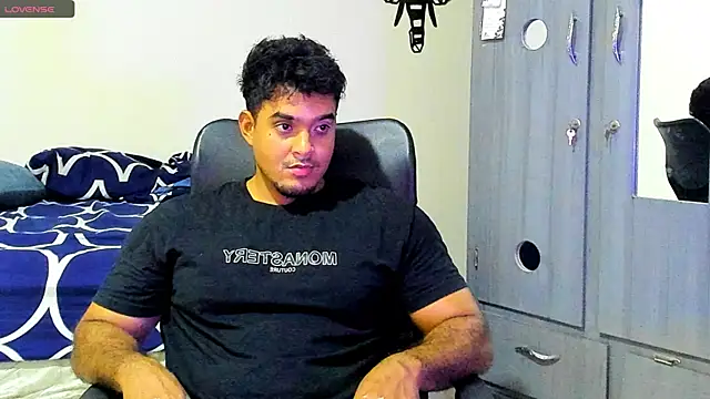 Snapshot of Big_furry_bear13 chatting on 03.05.25 Big furry bear13 online show from 03.05.25