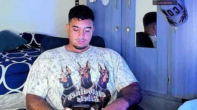 Snapshot of Big_furry_bear13 chatting on 03.11.25 Big furry bear13 online show from 03.11.25