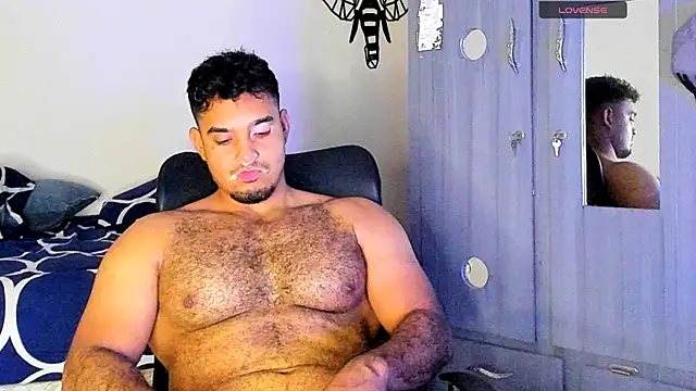 Snapshot of Big_furry_bear13 chatting on 03.14.25 Big furry bear13 online show from 03.14.25