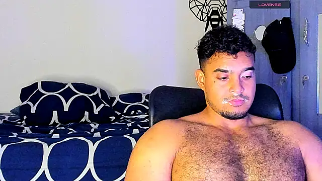 Snapshot of Big_furry_bear13 chatting on 03.15.25 Big furry bear13 online show from 03.15.25