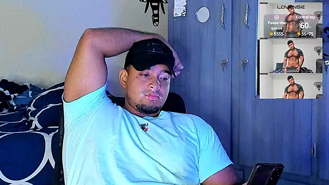 Snapshot of Big_furry_bear13 chatting on 03.17.25 Big furry bear13 online show from 03.17.25