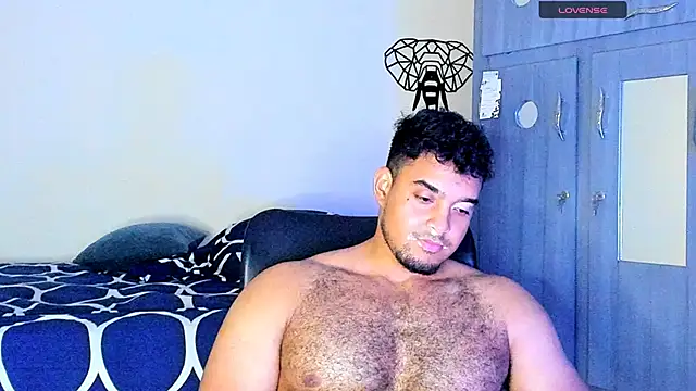 Snapshot of Big_furry_bear13 chatting on 03.20.25 Big furry bear13 online show from 03.20.25