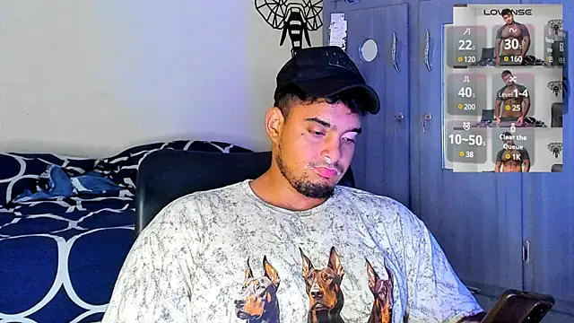 Snapshot of Big_furry_bear13 chatting on 03.22.25 Big furry bear13 online show from 03.22.25