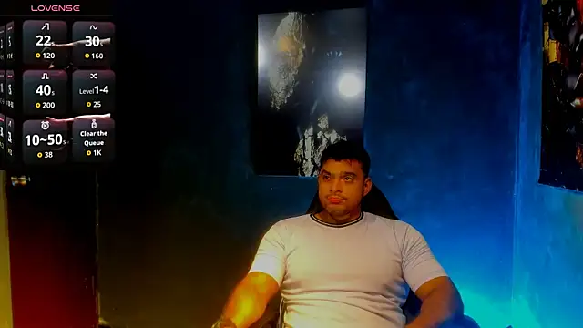 Snapshot of Big_furry_bear13 chatting on 09.16.25 Big furry bear13 online show from 09.16.25