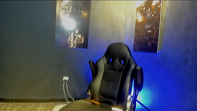 Snapshot of Big_furry_bear13 chatting on 10.01.25 Big furry bear13 online show from 10.01.25