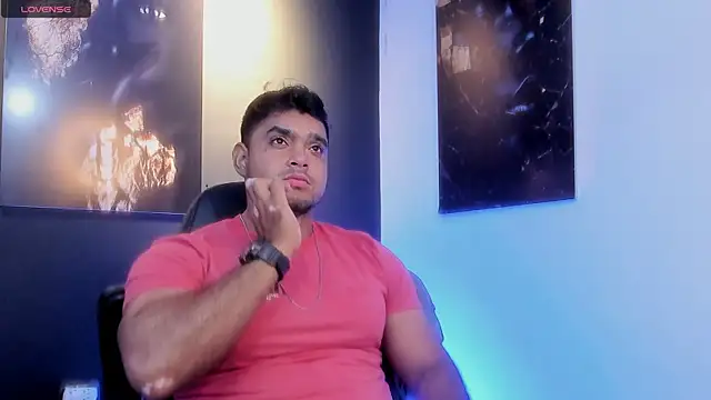 Snapshot of Big_furry_bear13 chatting on 10.10.25 Big furry bear13 online show from 10.10.25