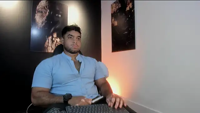 Snapshot of Big_furry_bear13 chatting on 10.25.25 Big furry bear13 online show from 10.25.25