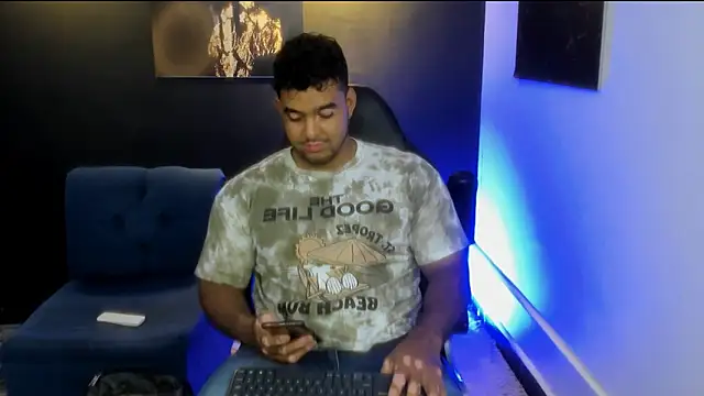 Snapshot of Big_furry_bear13 chatting on 11.05.25 Big furry bear13 online show from 11.05.25