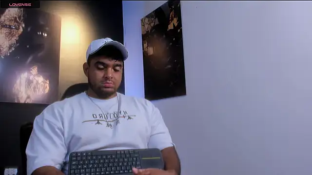 Snapshot of Big_furry_bear13 chatting on 11.10.25 Big furry bear13 online show from 11.10.25