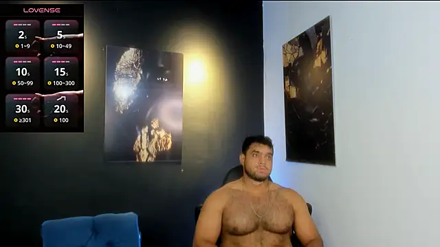 Snapshot of Big_furry_bear13 chatting on 11.12.25 Big furry bear13 online show from 11.12.25