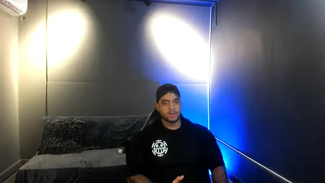 Snapshot of Big_furry_bear13 chatting on 12.15.25 Big furry bear13 online show from 12.15.25