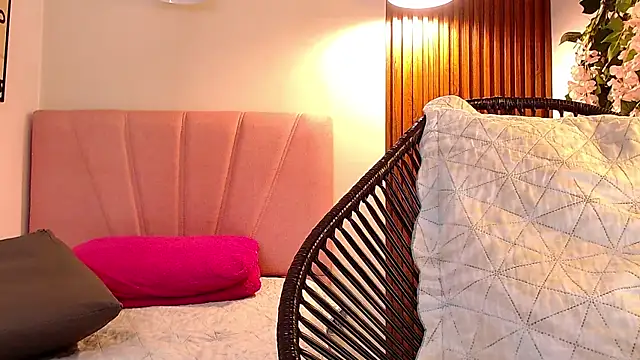 angela santana  online show from 01.03.25