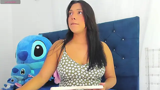 angela santana  online show from 01.22.25