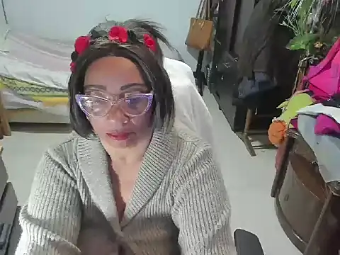 Mrs mommy  online show from 03.09.25