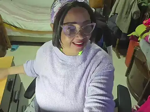 Mrs mommy  online show from 03.12.25