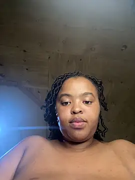 Snapshot of Linahlove chatting on 01.29.25 Linahlove online show from 01.29.25