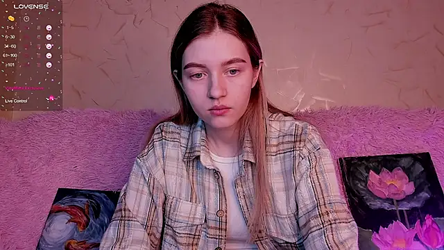 Ksuhesa online show from 03.17.25