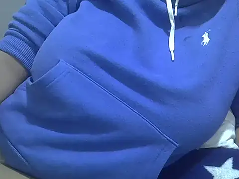 Snapshot of ana_faden chatting on 10.03.25 ana faden online show from 10.03.25