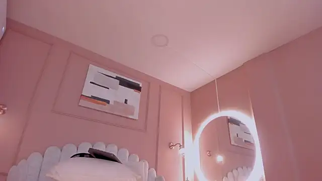 Snapshot of lia_ass_ chatting on 09.28.25 lia ass online show from 09.28.25