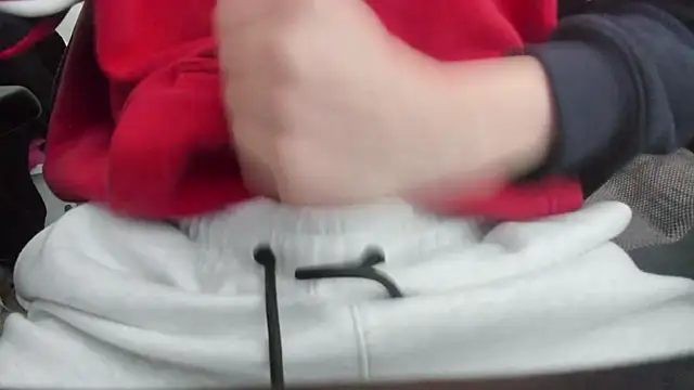 Snapshot of Luceybabb chatting on 10.22.25 Luceybabb online show from 10.22.25