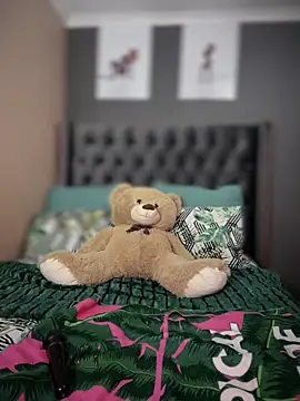 Snapshot of Candy-Heart chatting on 03.22.25 Candy-Heart online show from 03.22.25