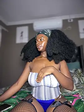 Snapshot of Candy-Heart chatting on 02.13.26 Candy-Heart online show from 02.13.26