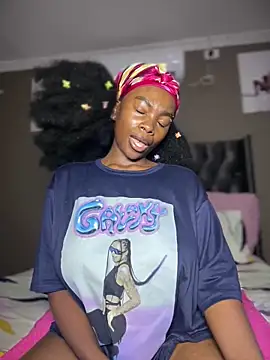 Snapshot of Candy-Heart chatting on 03.02.26 Candy-Heart online show from 03.02.26