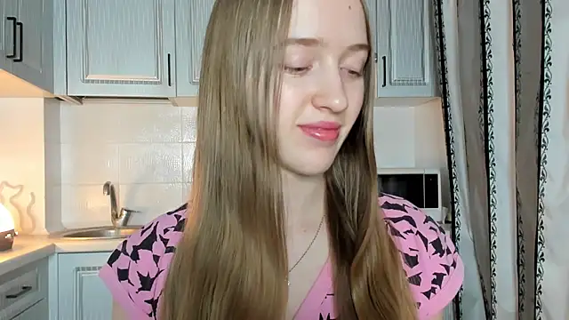 leslie my lovee online show from 10.30.25