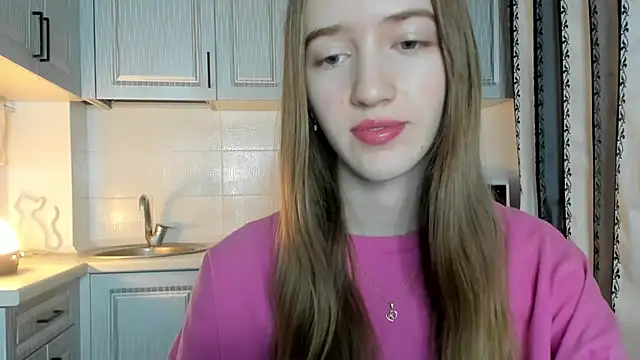 leslie my lovee online show from 11.21.25