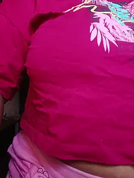 Snapshot of Ivy-09 chatting on 02.13.26 Ivy-09 online show from 02.13.26