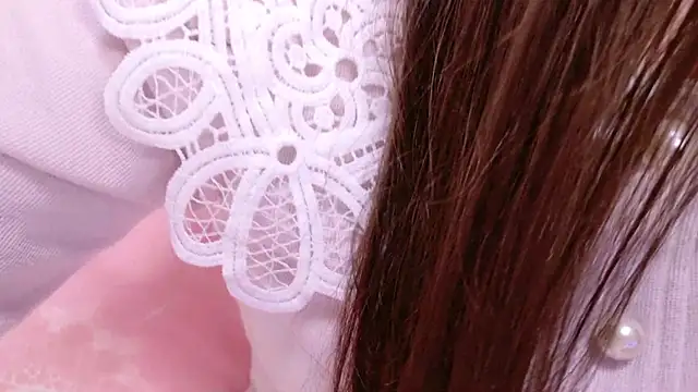 Snapshot of x--Miu--x chatting on 01.05.25 x--Miu--x online show from 01.05.25