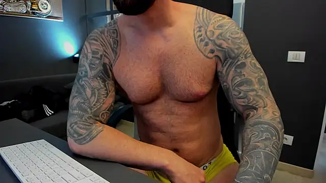 AronGrant online show from 02.08.25