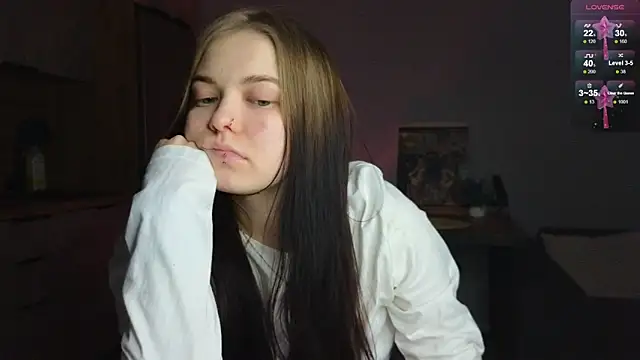 Snapshot of doll_lol_ chatting on 01.29.25 doll lol  online show from 01.29.25
