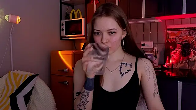 doll lol  online show from 01.15.26