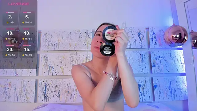 Miiaa doll online show from 01.25.25