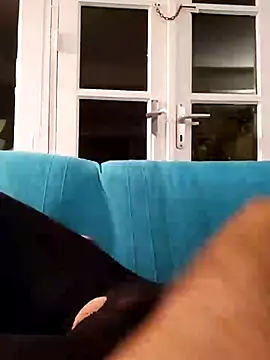 Snapshot of terisdfg chatting on 10.20.25 terisdfg online show from 10.20.25